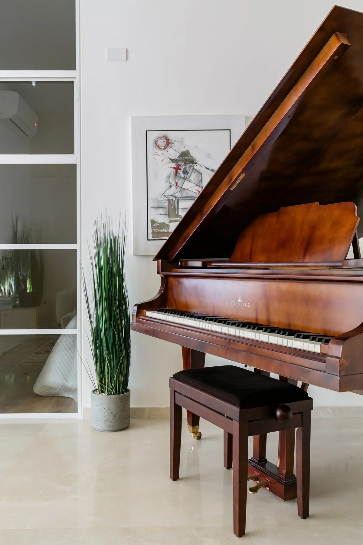 Living Room - Photo 4